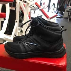 New Balance High Tops black size 10